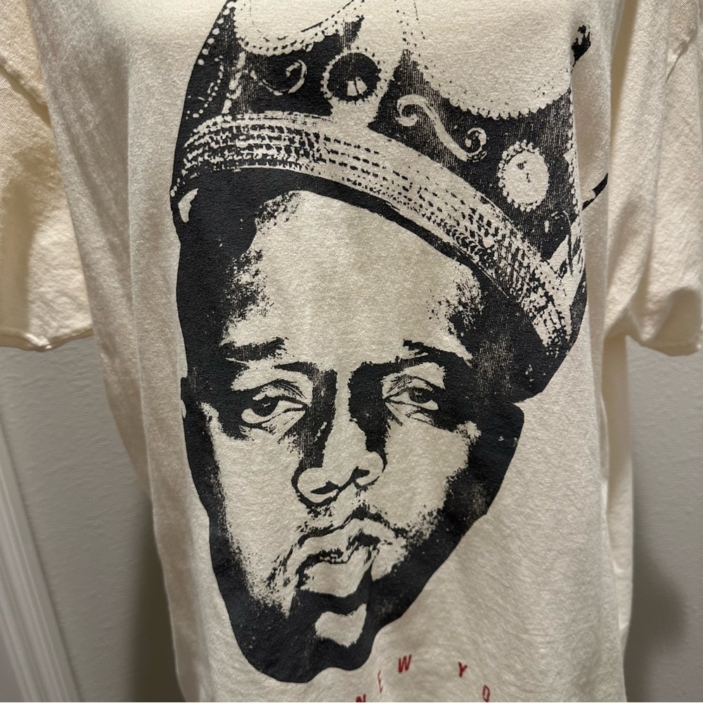 The Notorious B.I.G Tee Shirt Cream Graphic Tee with Iconic Rap Artist - Picture 4 of 9